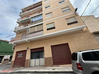 Local comercial en venta en Elda