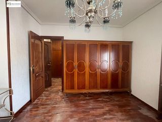 Piso en venta en Centro Ciudad en León