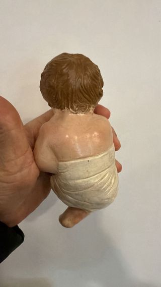 Bambino in terracotta