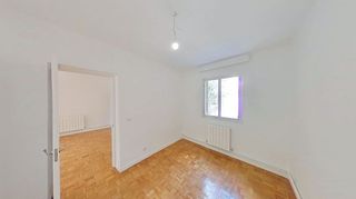 Piso en venta en Pueblo Nuevo en Madrid