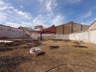 Terreno en venta en Manzanares