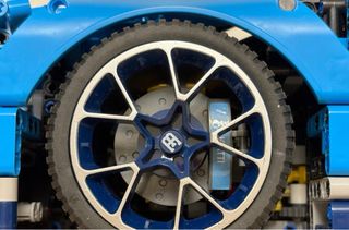 LEGO Technic 42083 Bugatti Chiron Blu