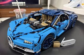 LEGO Technic 42083 Bugatti Chiron Blu