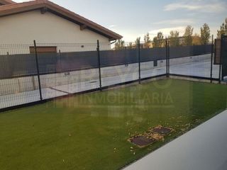 Chalet en venta en Haro