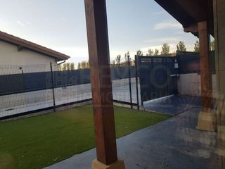 Chalet en venta en Haro