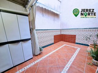 Chalet en venta en Este-Delicias en Jerez de la Frontera