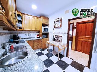 Chalet en venta en Este-Delicias en Jerez de la Frontera
