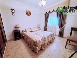 Chalet en venta en Este-Delicias en Jerez de la Frontera