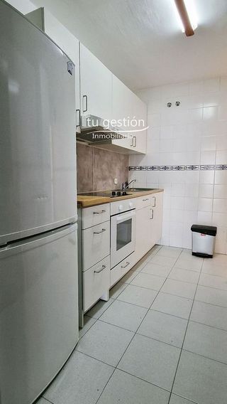 Piso en alquiler en Portada Alta - Pol. Crta. De Cártama en Málaga