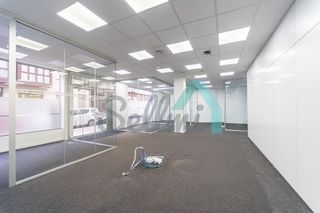 Local comercial en alquiler en Milán - Pumarín - Teatinos en Oviedo