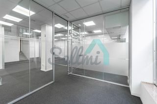 Local comercial en alquiler en Milán - Pumarín - Teatinos en Oviedo