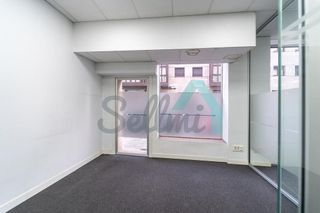 Local comercial en alquiler en Milán - Pumarín - Teatinos en Oviedo