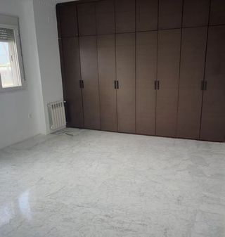 Oficina en alquiler en Huerta del Pilar en Sevilla