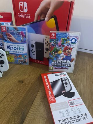 Nintendo Switch OLED Blanca + Juegos y Accesorios