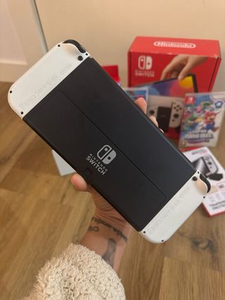 Nintendo Switch OLED Blanca + Juegos y Accesorios
