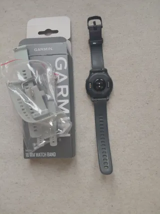 Reloj Garmin Venu 2s Mujer Negro/Gris