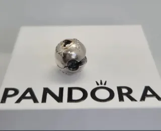 Clip Family Love Original Pandora Oro y Plata.