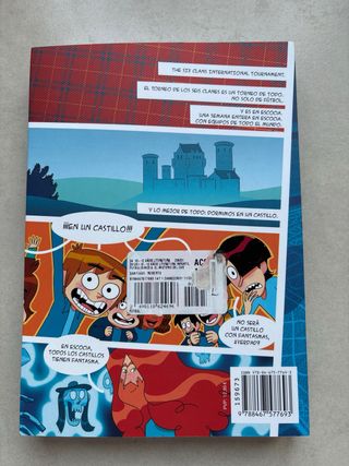 Los Futbolísimos 6: El misterio del castillo em...