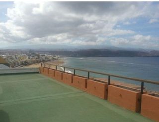 Piso en venta en Santa Catalina - Canteras en Palmas de Gran Canaria(Las)