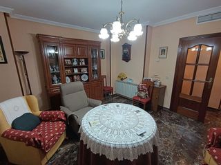 Piso en venta en Linares