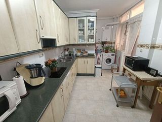 Piso en venta en Linares