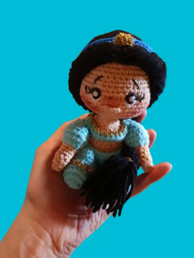 Bambolina Amigurumi Jasmine
