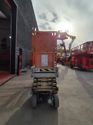 Plataforma Elevadora Tijera Eléctrica JLG 2030ES