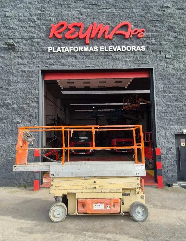 Plataforma Elevadora Tijera Eléctrica JLG 2030ES