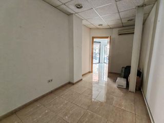 Local comercial en alquiler en Creu de Barberà en Sabadell