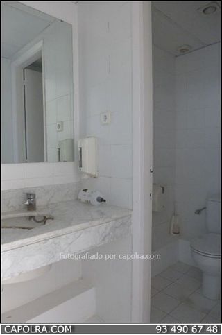 Oficina en alquiler en Sant Just Desvern