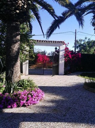 Chalet en venta en Carmona