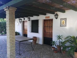 Chalet en venta en Carmona