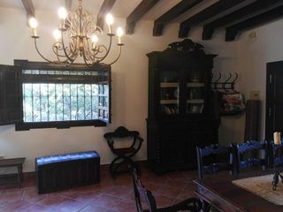 Chalet en venta en Carmona