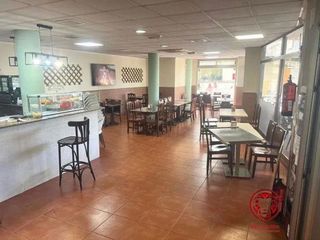 Local comercial en alquiler en Benicalap en Valencia
