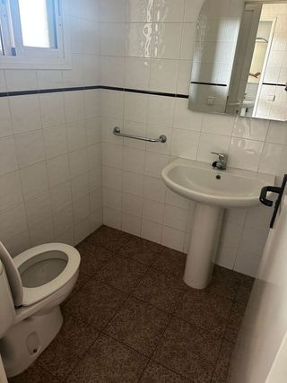 Nave industrial en alquiler en Núcleo Urbano en Pobla de Vallbona (la)