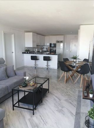 Piso en alquiler en Torrequebrada en Benalmádena