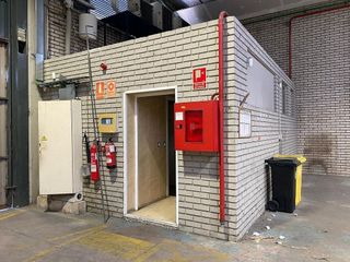 Local comercial en alquiler en Polígono Industrial Gamonal - Ventilla en Burgos