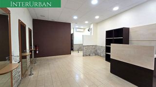 Local comercial en alquiler en Parque de la Bombilla-Pla de Rascanya en Llíria