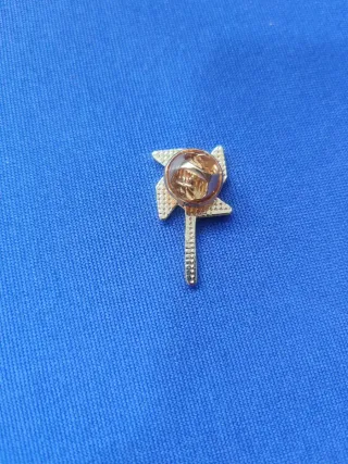 Pin Molinillo de Viento