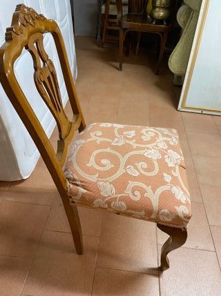 2 Sillas antiguas de madera