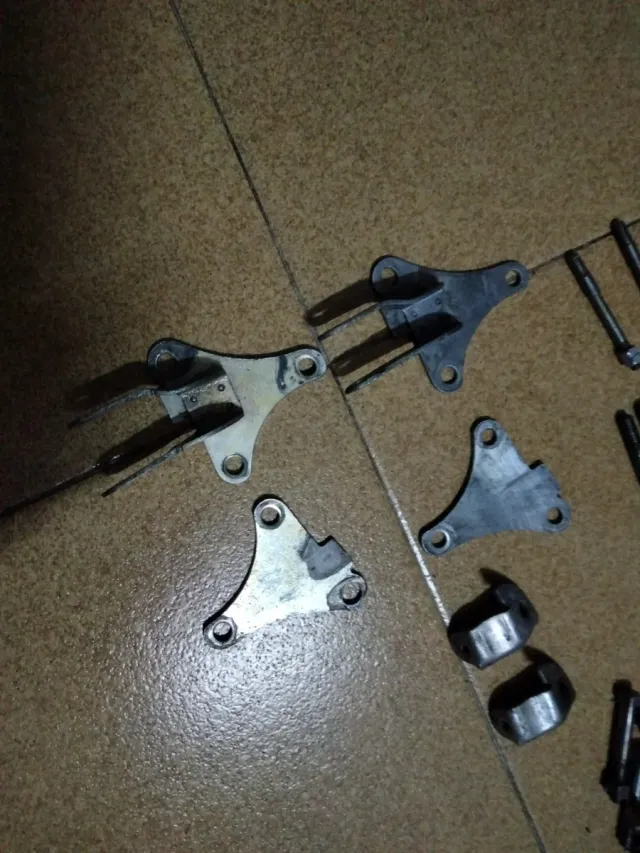 Mobylette tornillos del motor