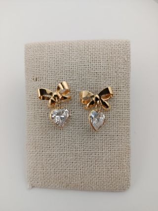 Pendientes lazo corazón