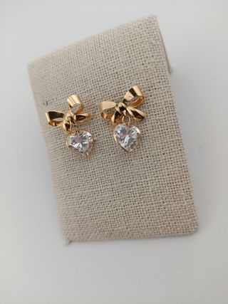 Pendientes lazo corazón