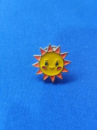 Pin Sol Sonriente