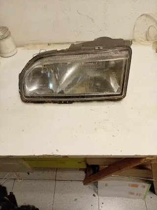 Faro Izquierdo Ford Sierra