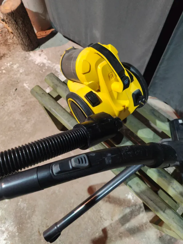 Aspirador Kärcher VC3 Amarillo