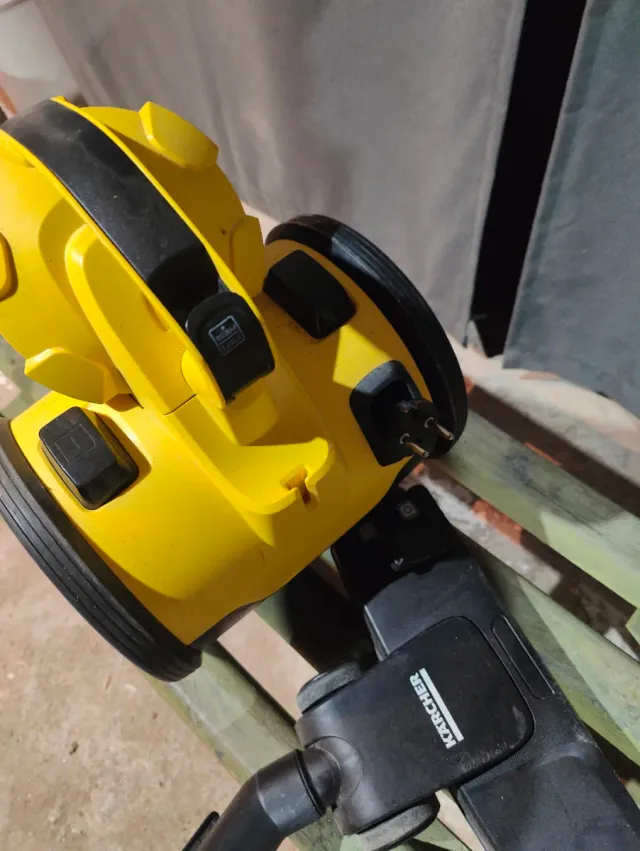 Aspirador Kärcher VC3 Amarillo