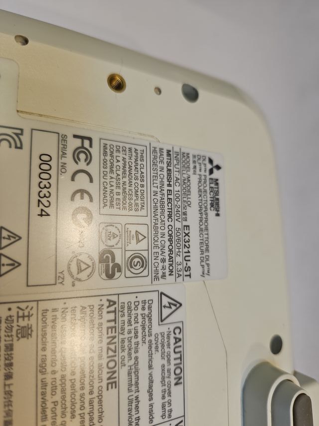 Proyector Mitsubishi Blanco