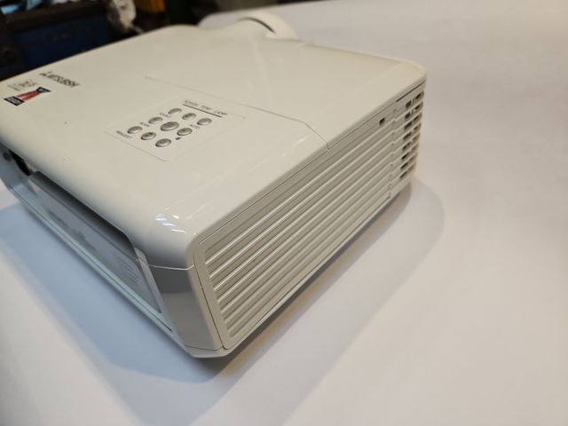 Proyector Mitsubishi Blanco