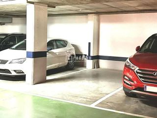 Garaje en venta en San Isidro - Los Almendros en Alcalá de Henares